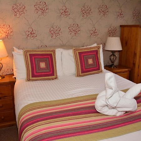 Homagen Bed & Breakfast Roybridge Dış mekan fotoğraf