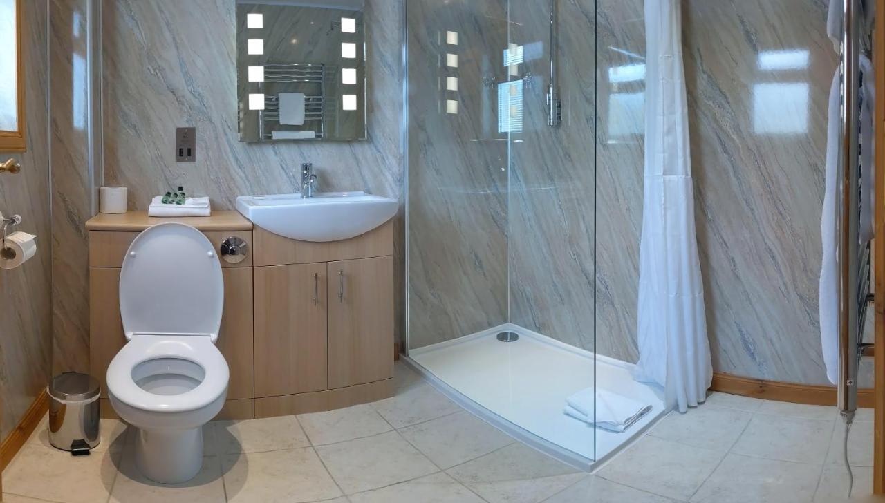 Homagen Bed & Breakfast Roybridge Dış mekan fotoğraf